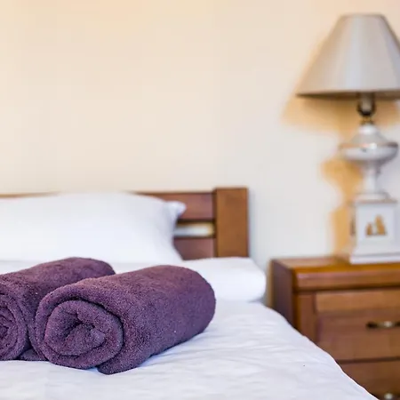 Romari ставропігійська 11 Apartment