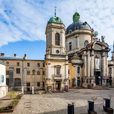 Romari ставропігійська 11 Apartment Lemberg