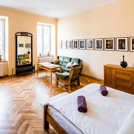 Appartement Romari ставропігійська 11 *