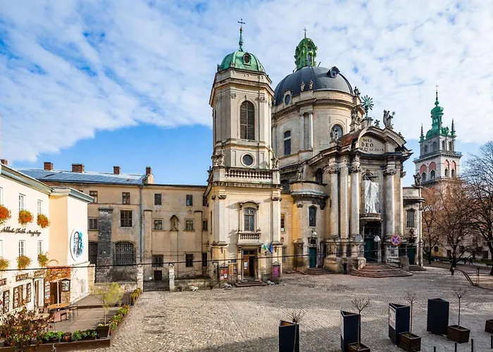 Romari ставропігійська 11 Lägenhet Lviv